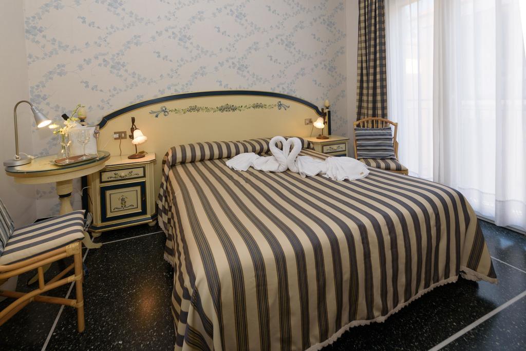 Hotel Morchio Mhotelsgroup 디아노마리나 외부 사진